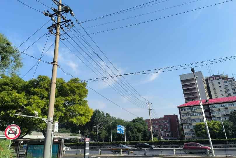 朝阳热浸塑涂塑钢管现货 电线“藏”起来，风景露出来！海淀朝阳丰台跨环路电力工程启动