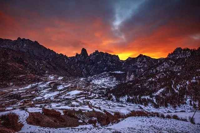 冬日甘南:雪域秘境的终极召唤 冬日甘南:雪域秘境的终极召唤