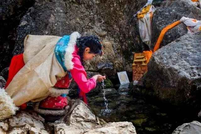 冬日甘南:雪域秘境的终极召唤 冬日甘南:雪域秘境的终极召唤