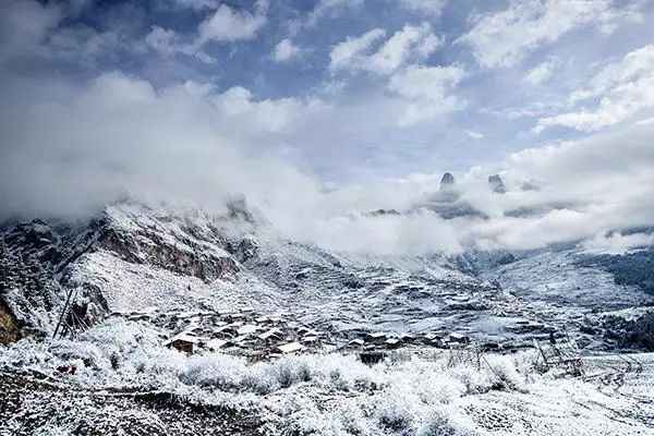 冬日甘南:雪域秘境的终极召唤 冬日甘南:雪域秘境的终极召唤