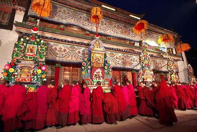 冬日甘南:雪域秘境的终极召唤 冬日甘南:雪域秘境的终极召唤