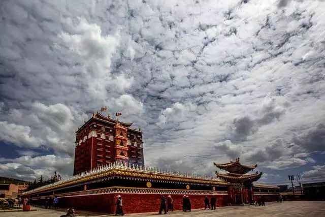 冬日甘南:雪域秘境的终极召唤 冬日甘南:雪域秘境的终极召唤