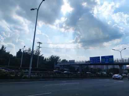 首都电力入地工程：隐藏电线，焕新城市！