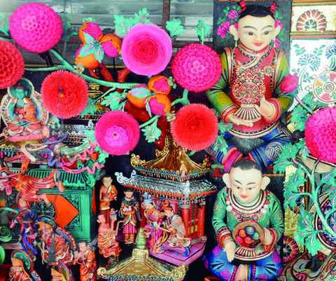 西藏热浸塑涂塑钢管与酥油花:冰点盛开的艺术奇迹 西藏热浸塑涂塑钢管与酥油花:冰点盛开的艺术奇迹